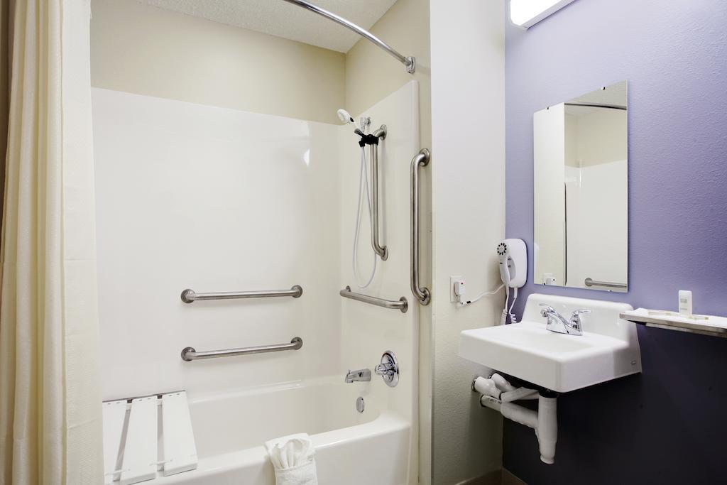 Microtel Inn & Suites Bath Oda fotoğraf